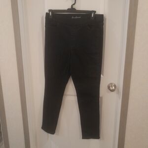 Gloria Vanderbilt Women's Black Jeggings